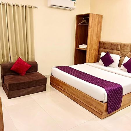 Hampton Hotel - 200 Mt From Golden Temple أمريتسار المظهر الخارجي الصورة