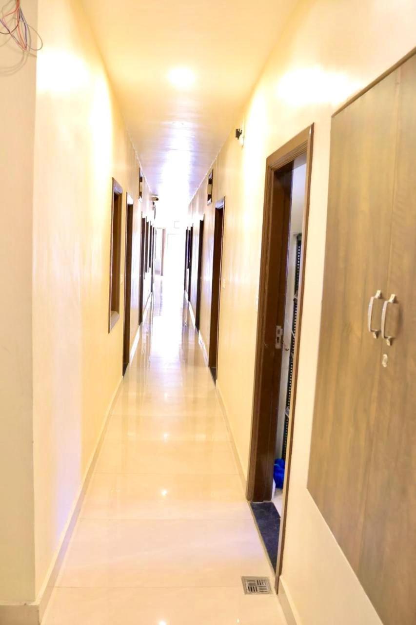 Hampton Hotel - 200 Mt From Golden Temple أمريتسار المظهر الخارجي الصورة